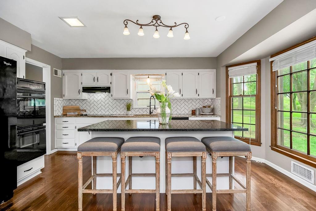 Photo of 46 E 106th Street Kansas City MO 64114