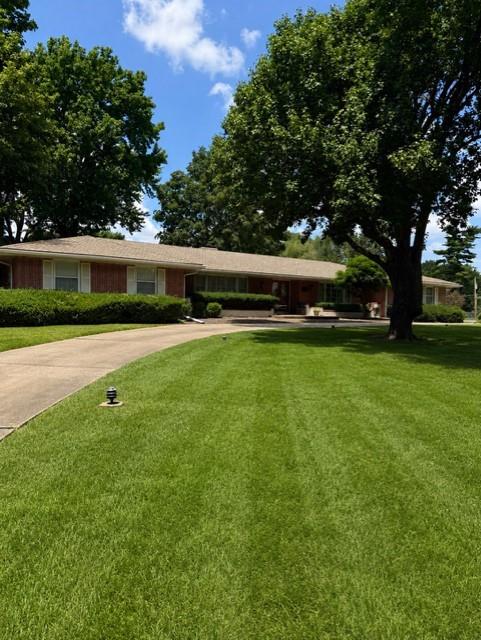 Photo of 10120 Wenonga Lane Leawood KS 66206