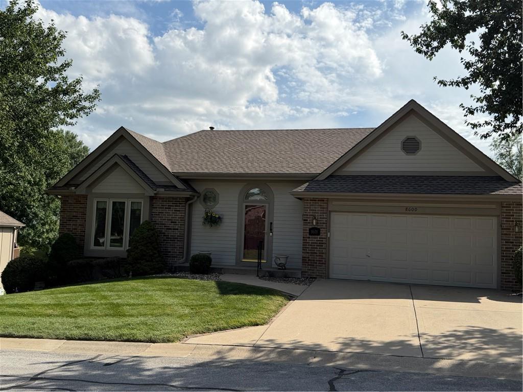 Photo of 8600 N Chatham Circle Kansas City MO 64154