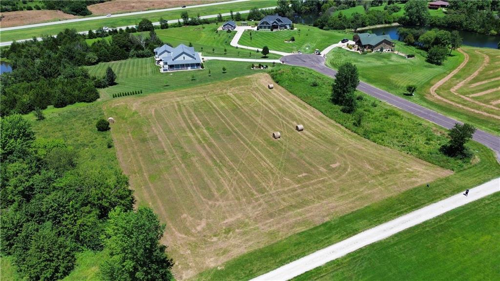Photo of 2448 SW Meadow Lake Drive Ottawa KS 66067