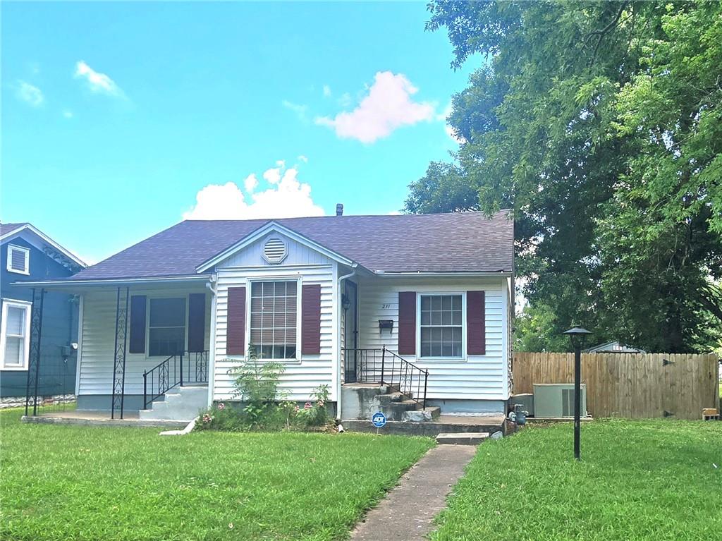 Photo of 211 E 22nd Street Pittsburg KS 66762