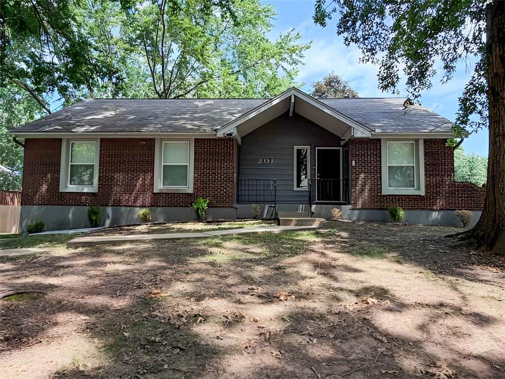 Photo of 201 SE Princeton Place Blue Springs MO 64014