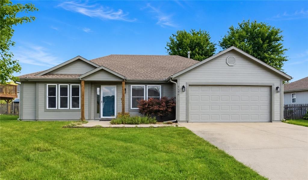Photo of 2104 Cherokee Drive Greenwood MO 64034
