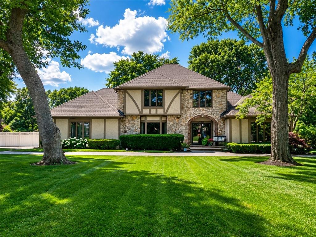 Photo of 1401 Deer Run Trail Blue Springs MO 64015