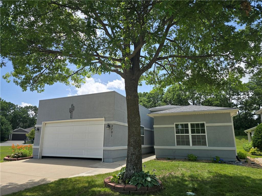 Photo of 2701 NE Sonora Valley Drive Blue Springs MO 64014