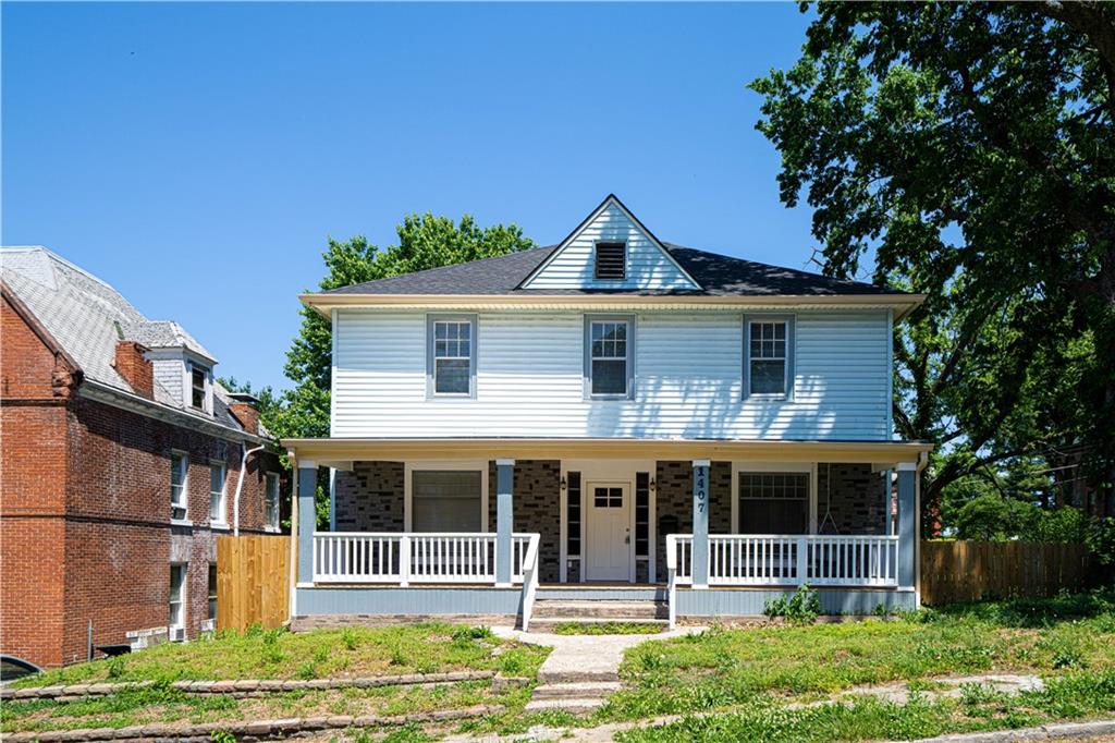 Photo of 1407 Felix Street St Joseph MO 64501