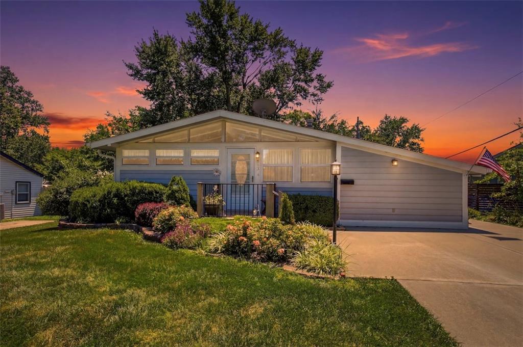 Photo of 813 W Sheridan Street Olathe KS 66061