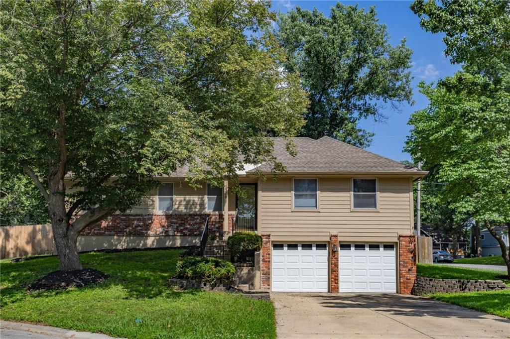 Photo of 1308 S Apache Court Olathe KS 66062