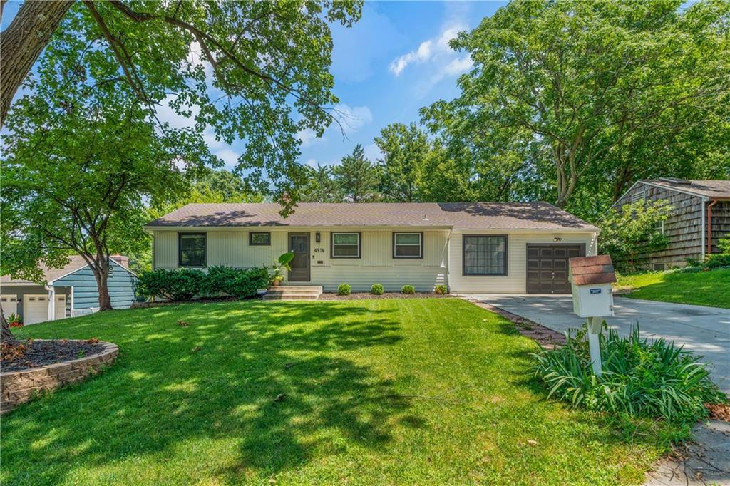 Photo of 4916 W 78th Place Prairie Village KS 66208