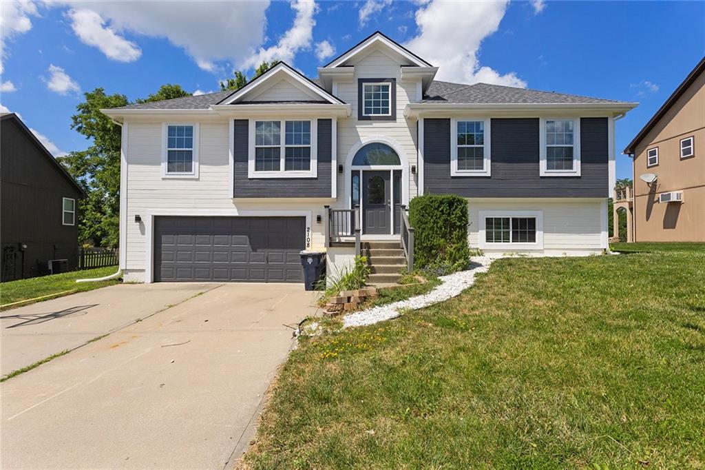 Photo of 2108 NE 91st Terrace Kansas City MO 64155