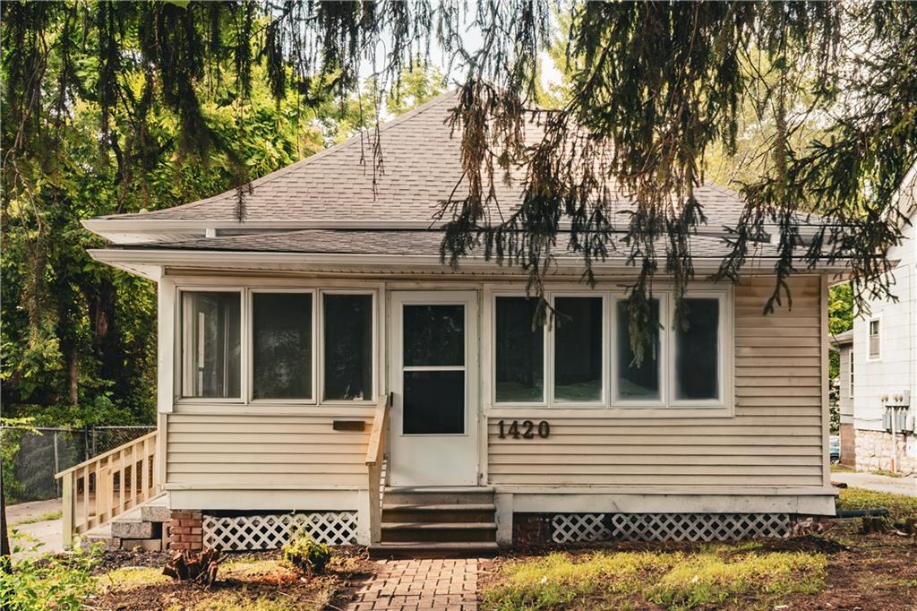Photo of 1420 W Walnut Avenue Independence MO 64050