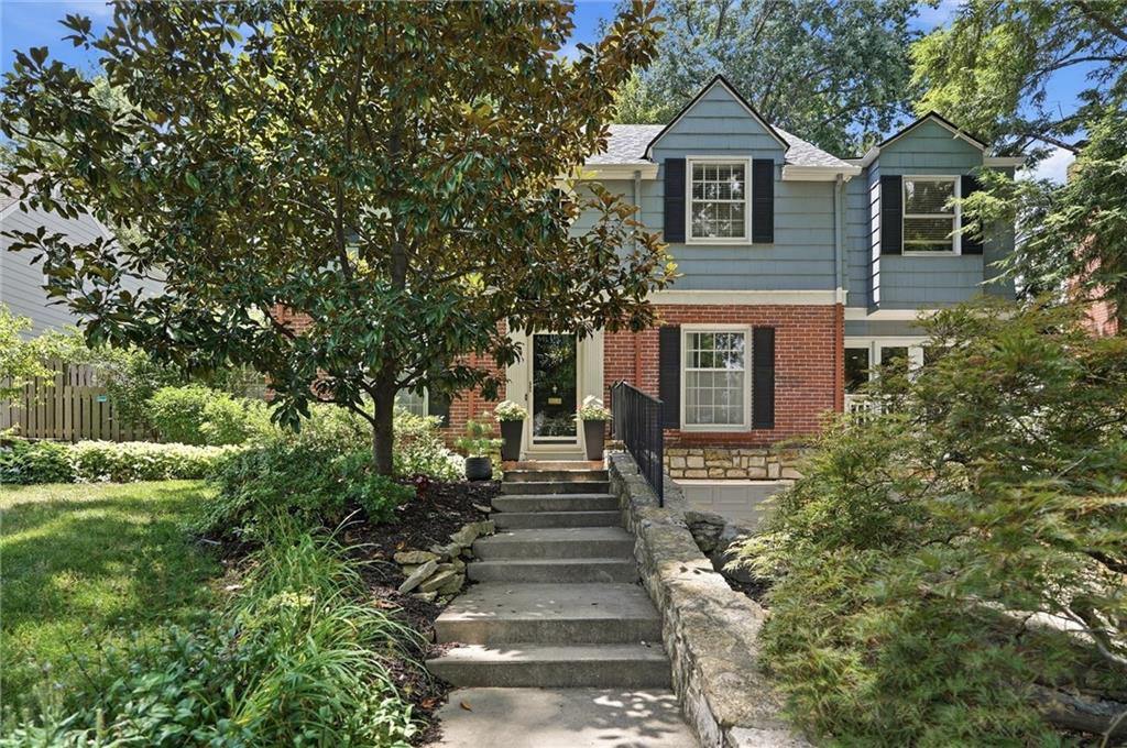Photo of 5622 Suwanee Road Fairway KS 66205
