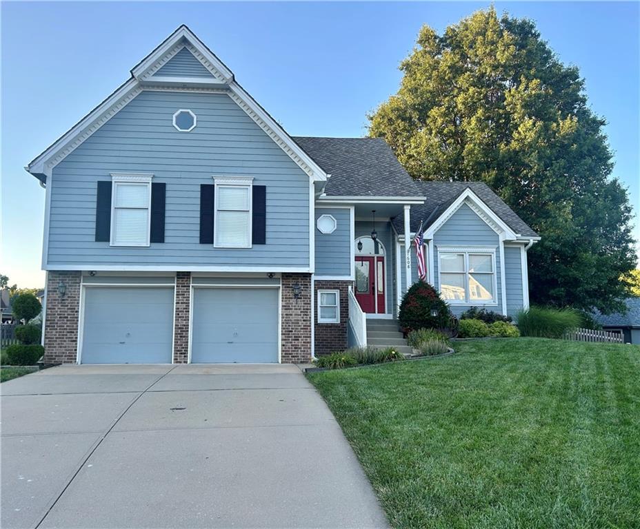 Photo of 7608 NW 76th Place Kansas City MO 64152