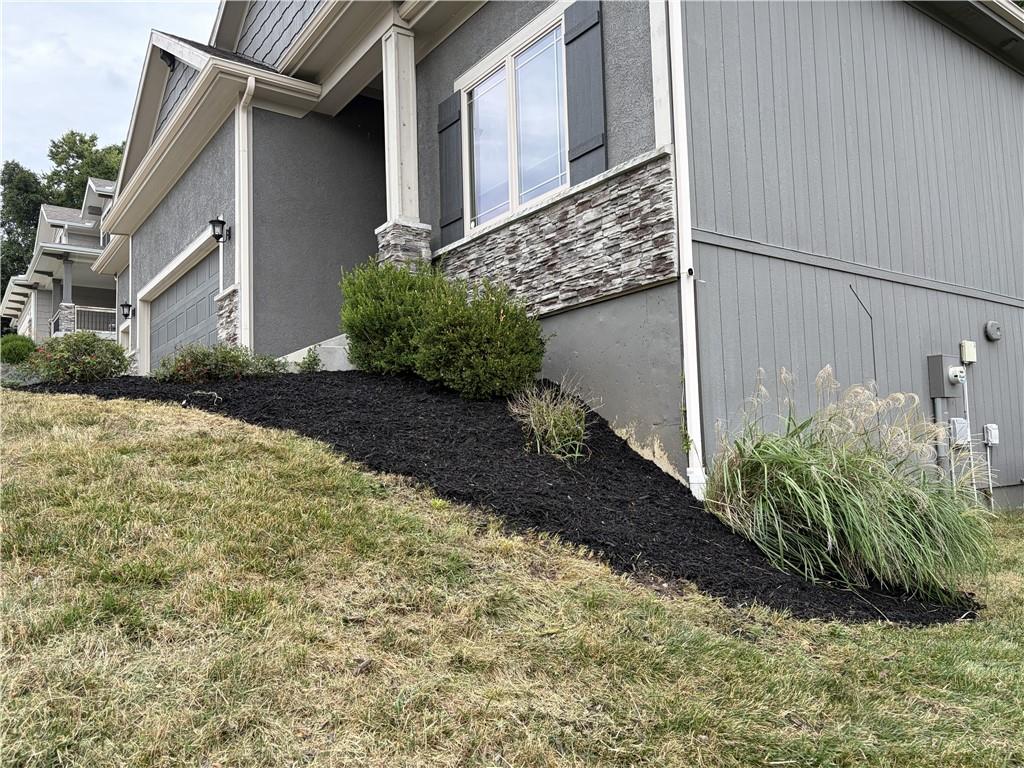 Photo of 1605 NW 59th Street Kansas City MO 64118