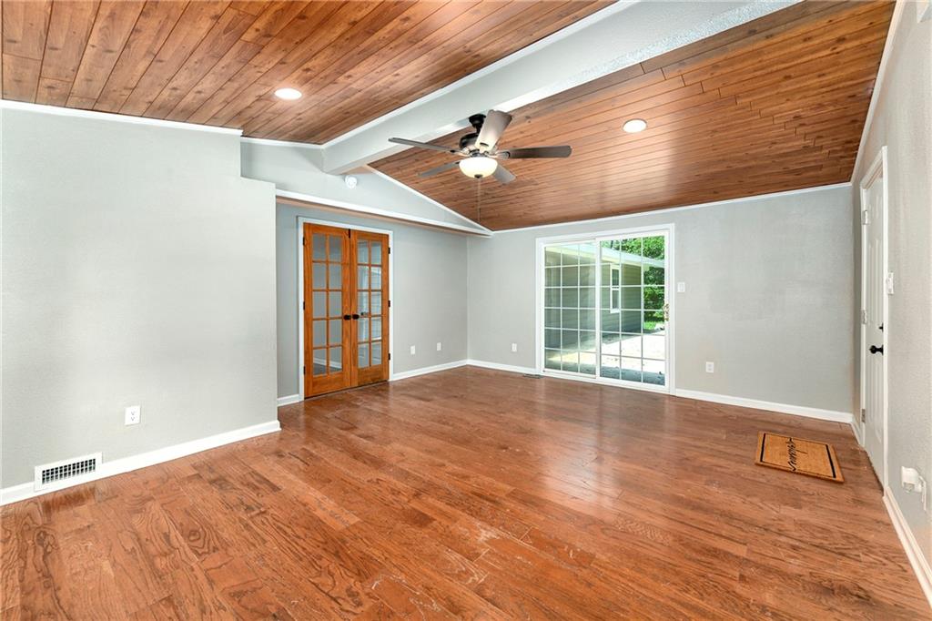 Photo of 7132 Parallel Parkway Kansas City KS 66112