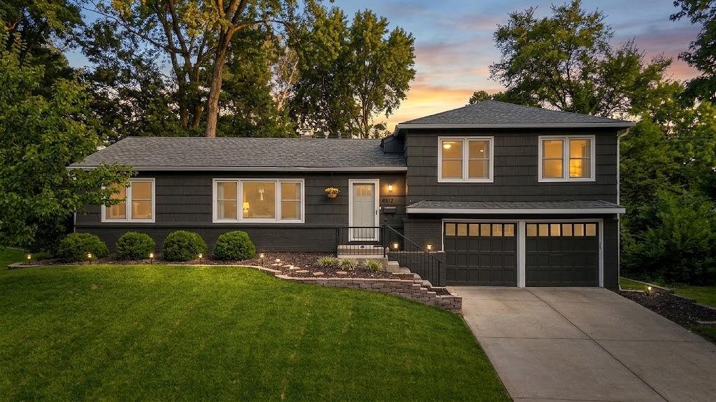 Photo of 5812 W 101st Terrace Overland Park KS 66207