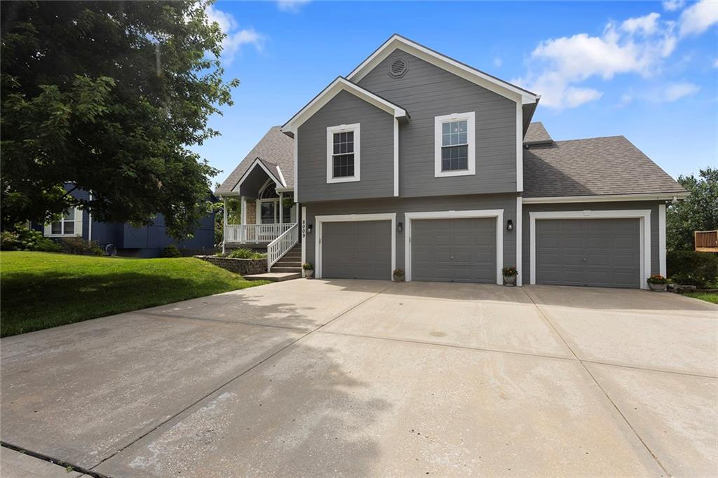 Photo of 8009 NE 112th Street Kansas City MO 64157
