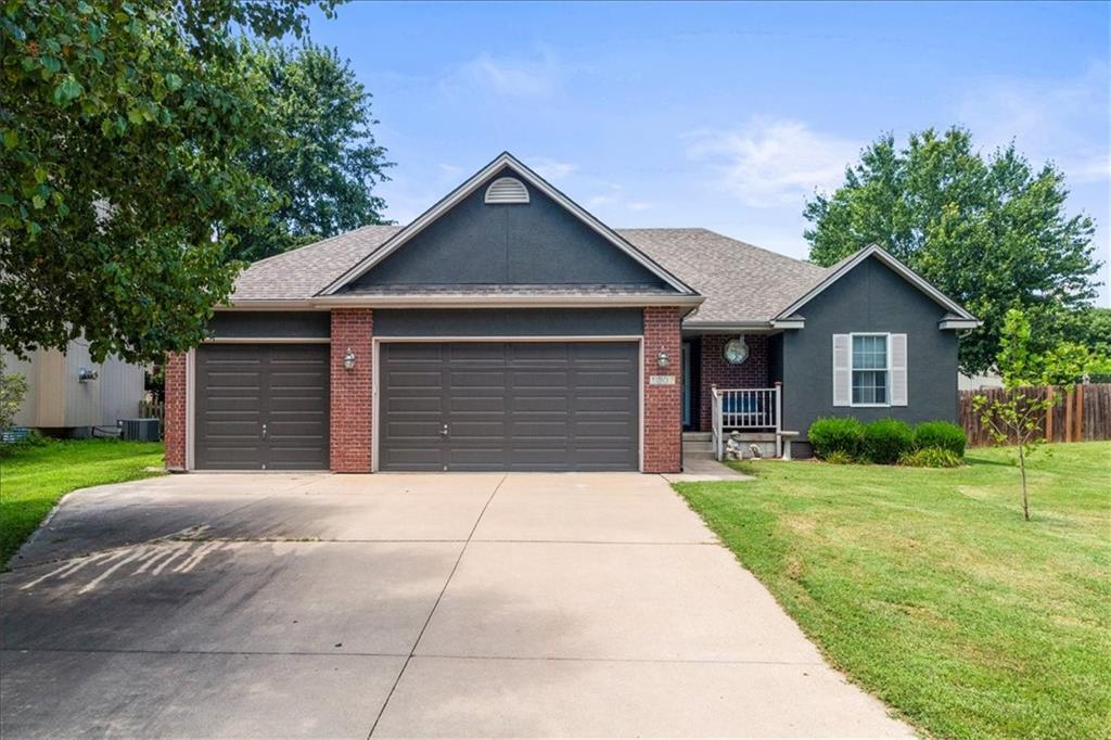 Photo of 1307 SE Scenic Drive Blue Springs MO 64014