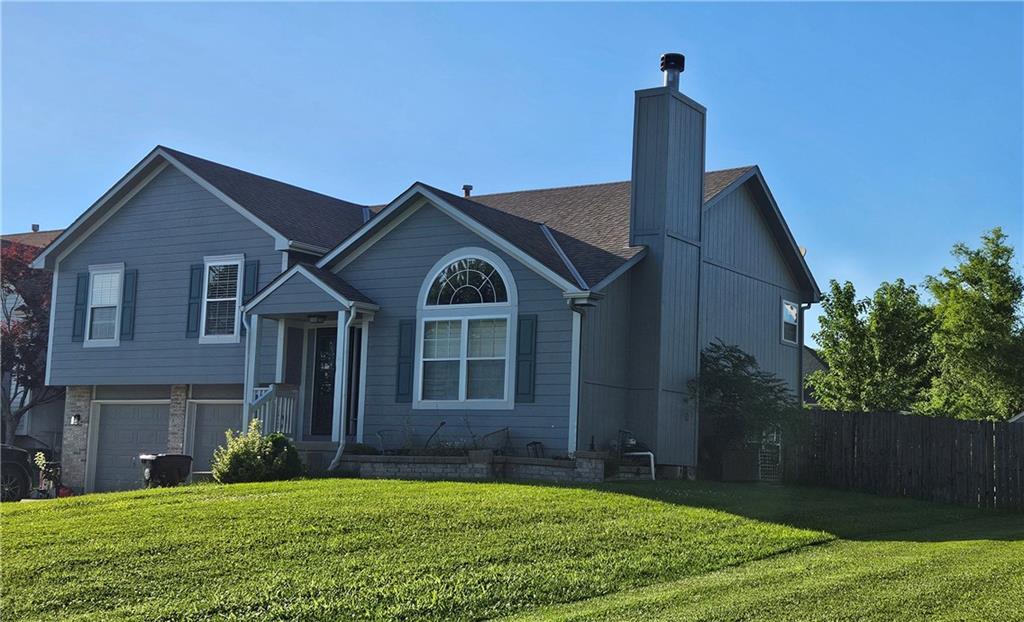 Photo of 911 Wildwood Drive Pleasant Hill MO 64080