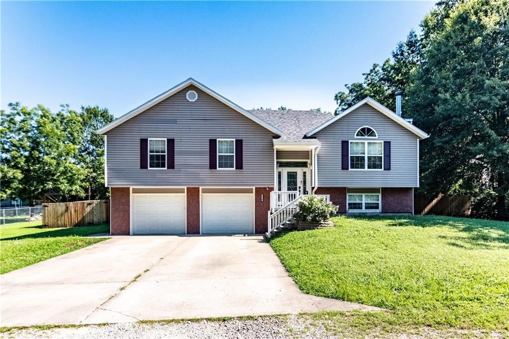 Photo of 310 Marilyn Avenue Knob Noster MO 65336
