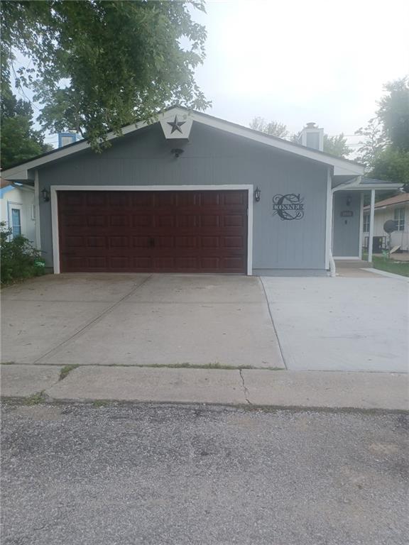 Photo of 8809 E 109TH Terrace Kansas City MO 64134