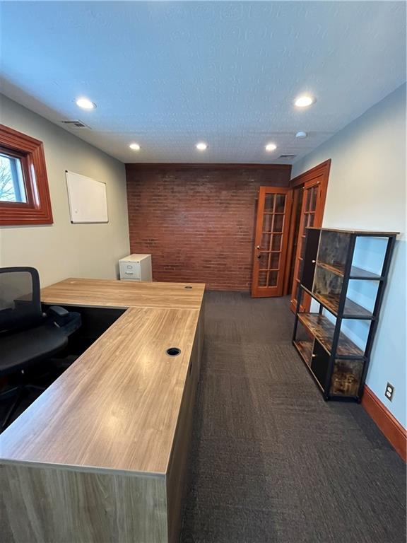 Photo of 2526 Holmes Street Kansas City MO 64108