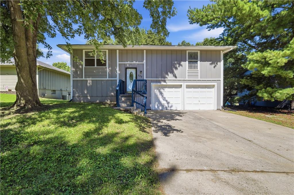 Photo of 732 N Mohican Drive Independence MO 64056