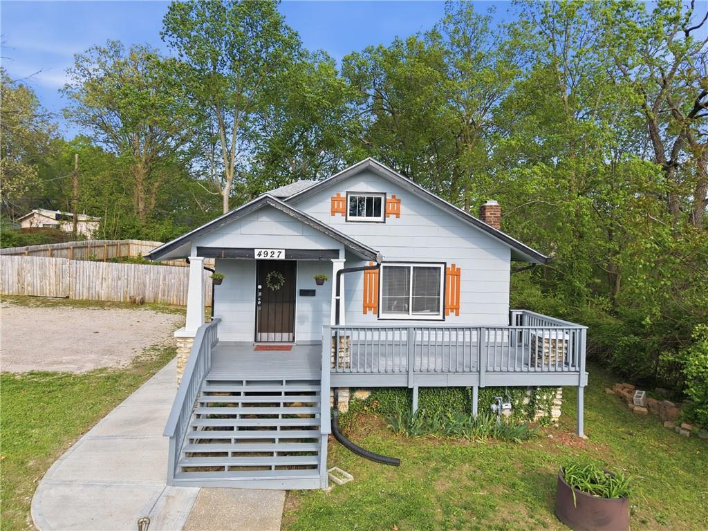 Photo of 4927 Woodland Avenue Kansas City MO 64110