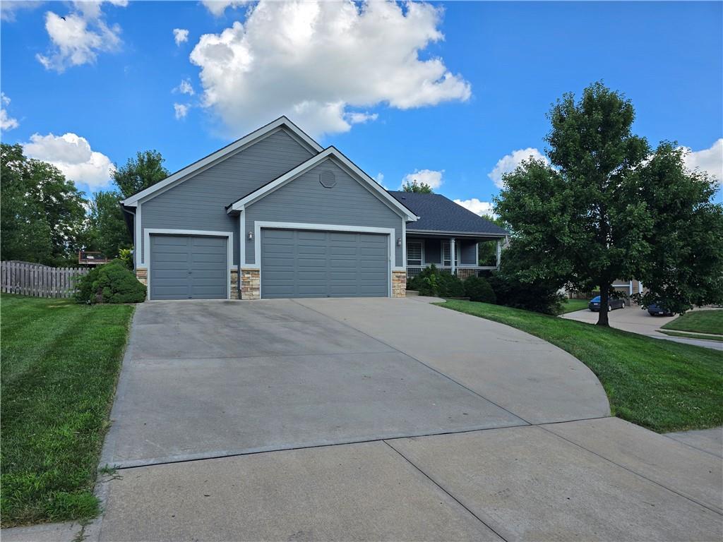 Photo of 9119 N Garfield Avenue Kansas City MO 64155
