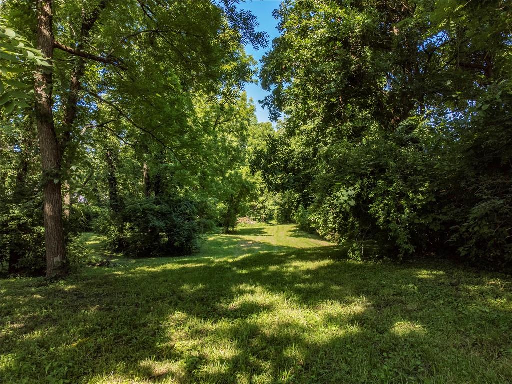 Photo of 604 N Dickinson Road Independence MO 64050