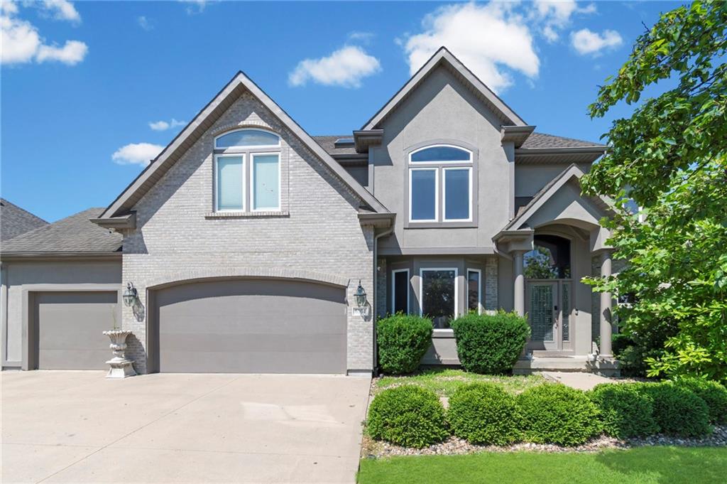 Photo of 6304 N Kensington Court Kansas City MO 64119