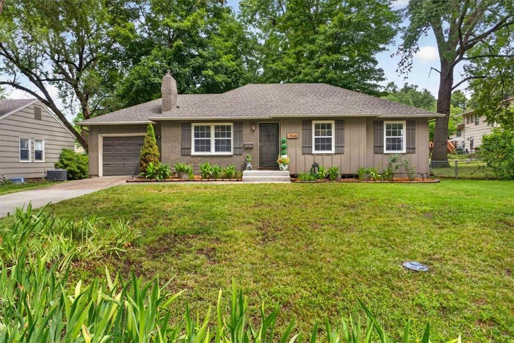 Photo of 7908 W 92ND Place Overland Park KS 66212