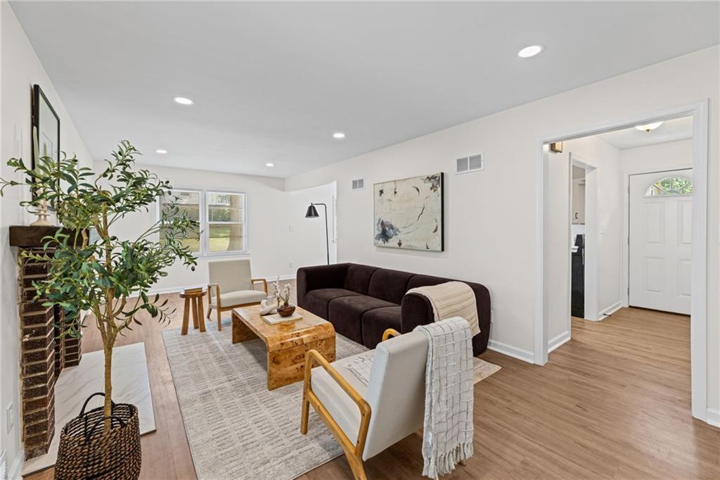 Photo of 5808 Mackey Street Merriam KS 66202