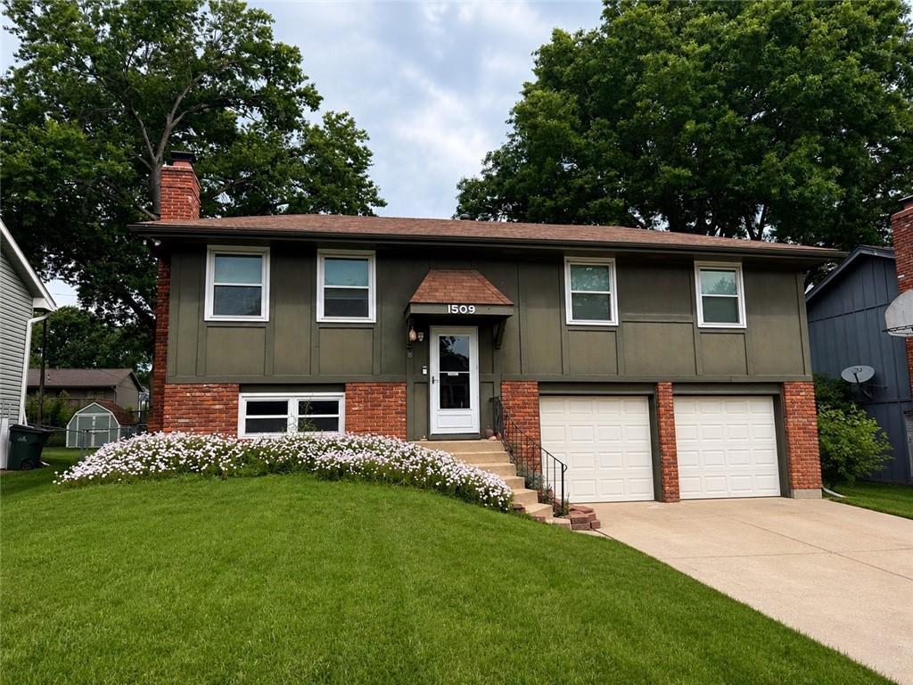 Photo of 1509 S Scarborough Street Olathe KS 66062