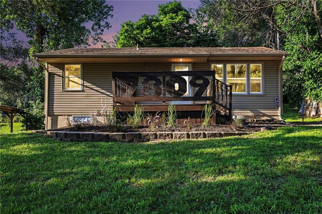 Photo of 7809 E 48th Terrace Kansas City MO 64129