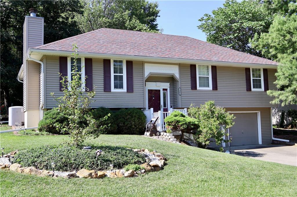 Photo of 1462 Grandview Drive Warrensburg MO 64093