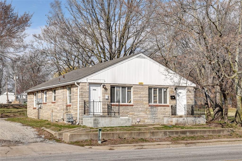 Photo of 726 N Noland Road Independence MO 64050