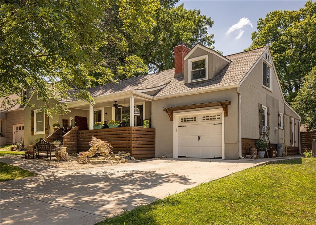 Photo of 5608 Nall Avenue Roeland Park KS 66202