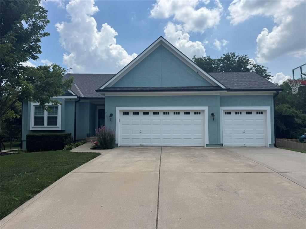Photo of 1221 SW Sunflower Drive Lee's Summit MO 64081