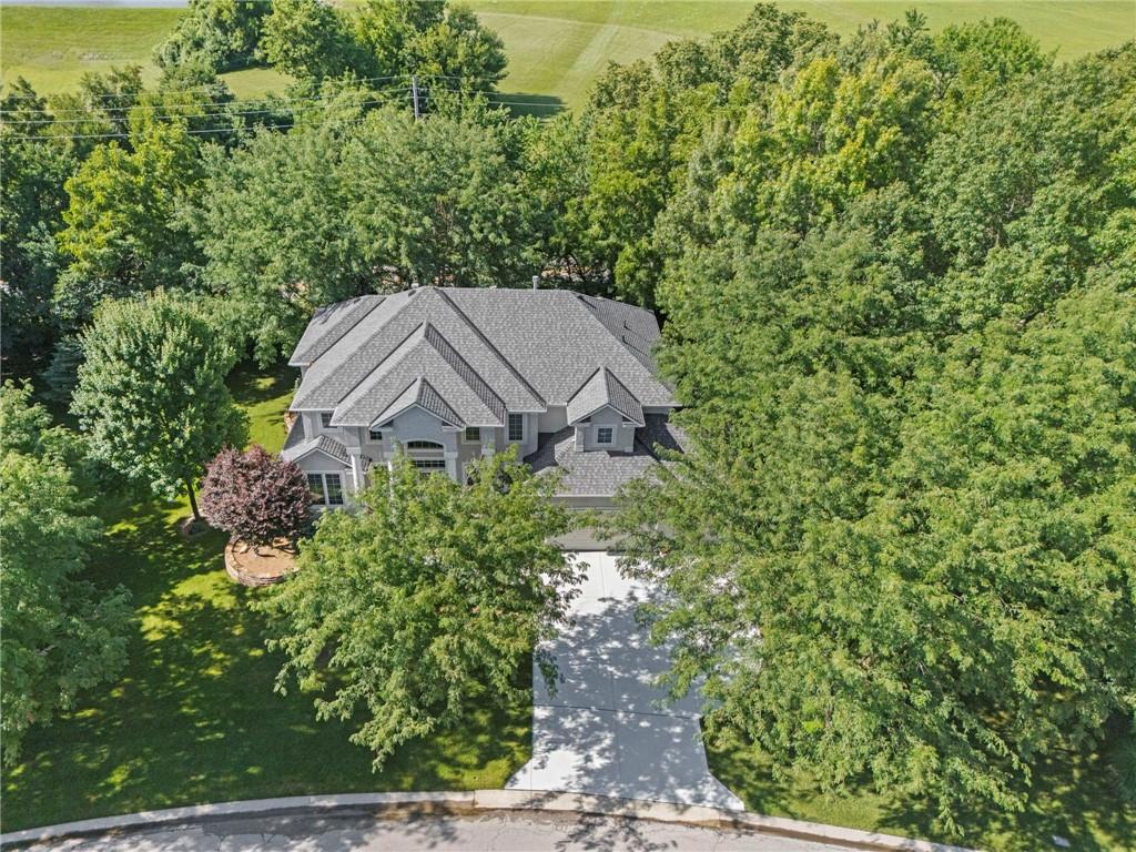 Photo of 1629 SW Hedgewood Lane Lee's Summit MO 64081
