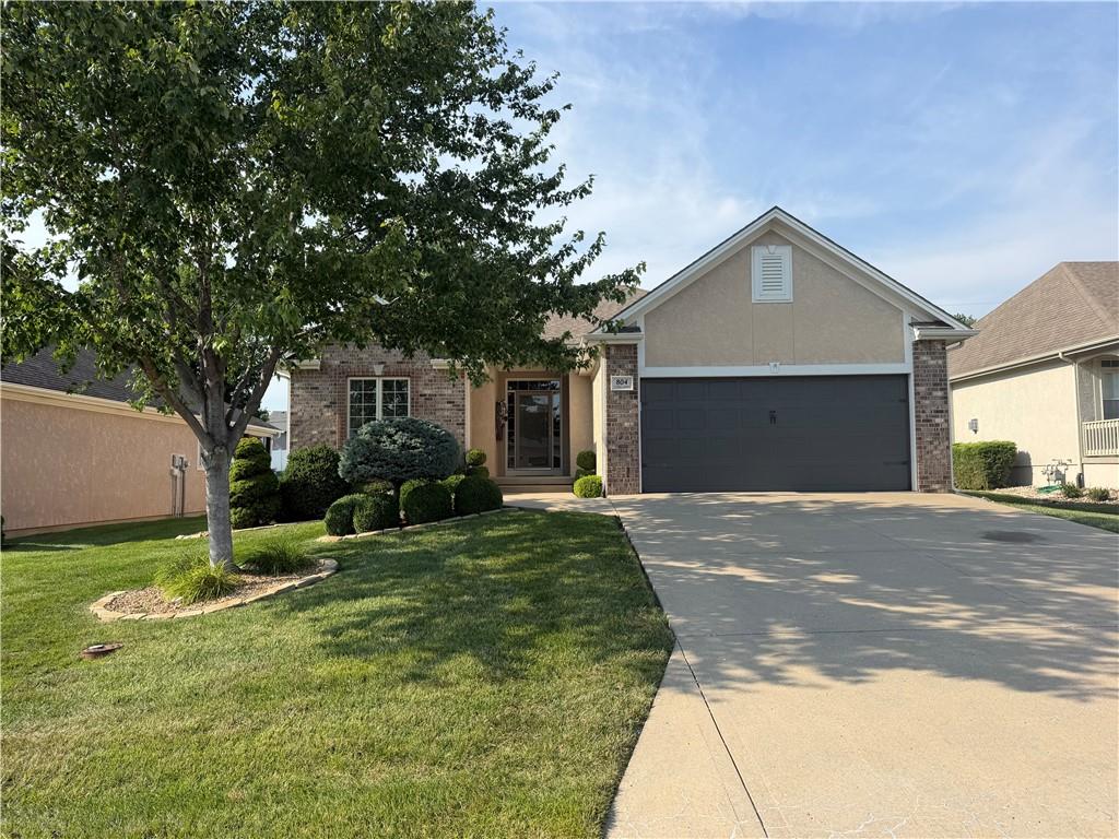 Photo of 804 NW Cedar Lane Grain Valley MO 64029