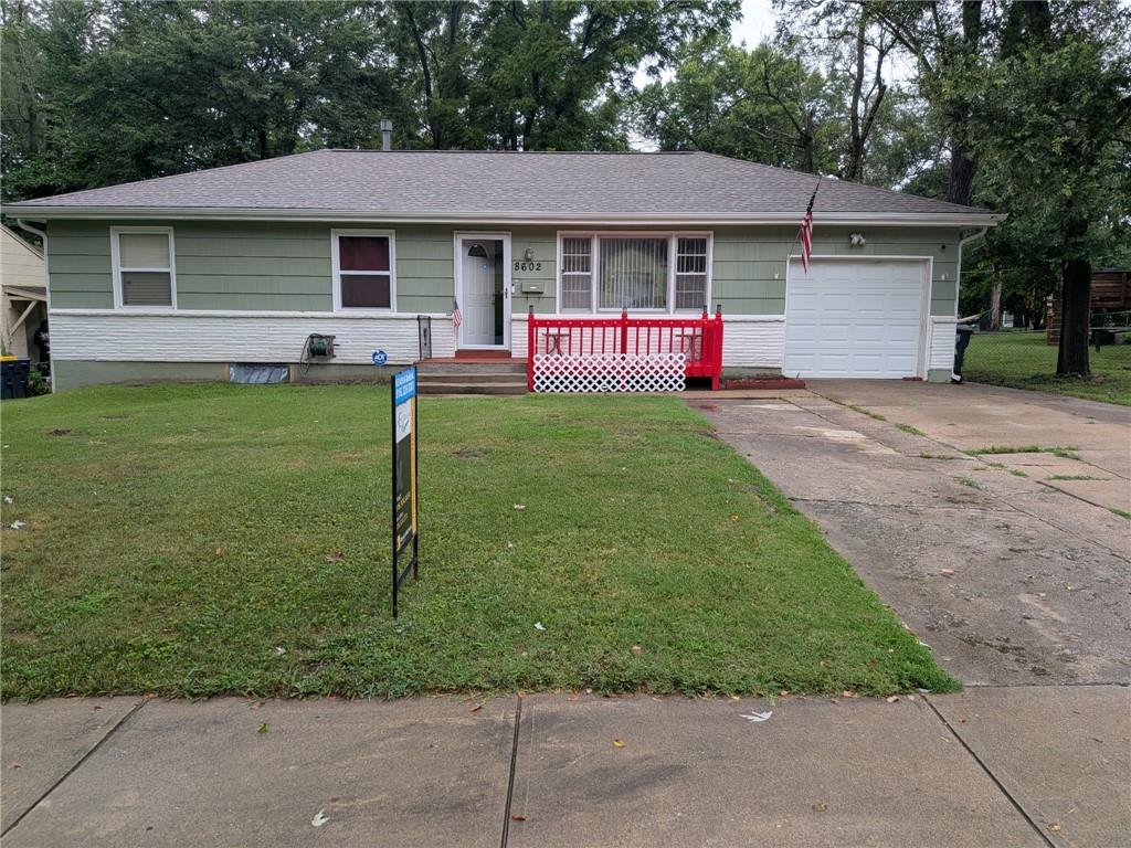 Photo of 8602 Winchester Avenue Kansas City MO 64138