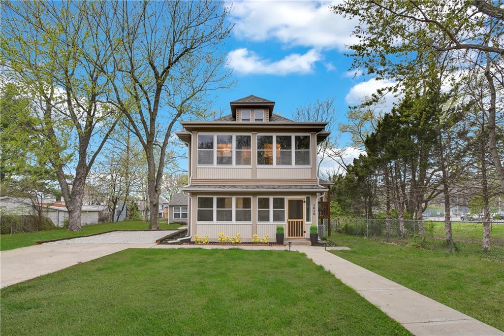 Photo of 1610 S Northern Boulevard Independence MO 64052