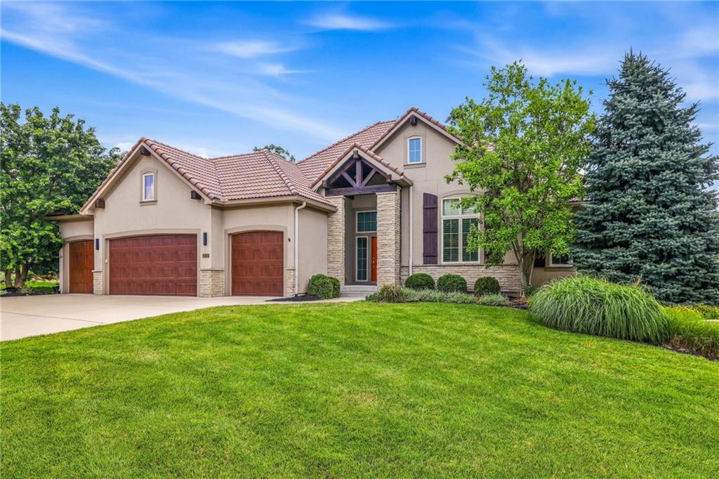 Photo of 6119 Southlake Drive Parkville MO 64152