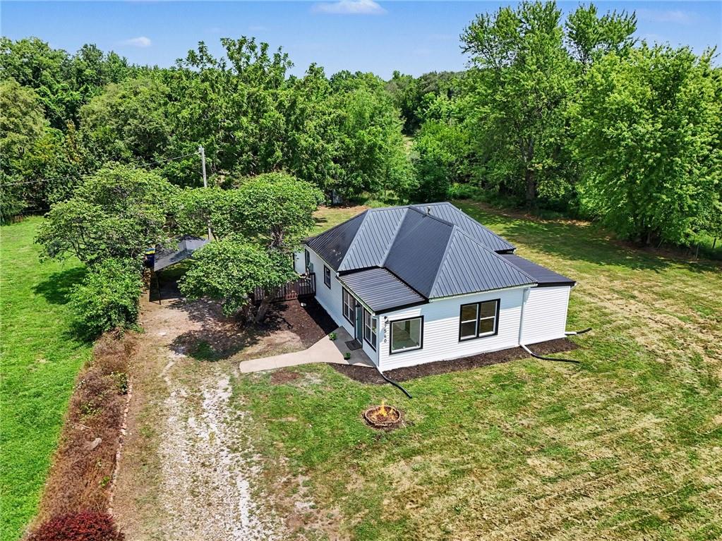 Photo of 7560 Hoover Road Smithville MO 64089