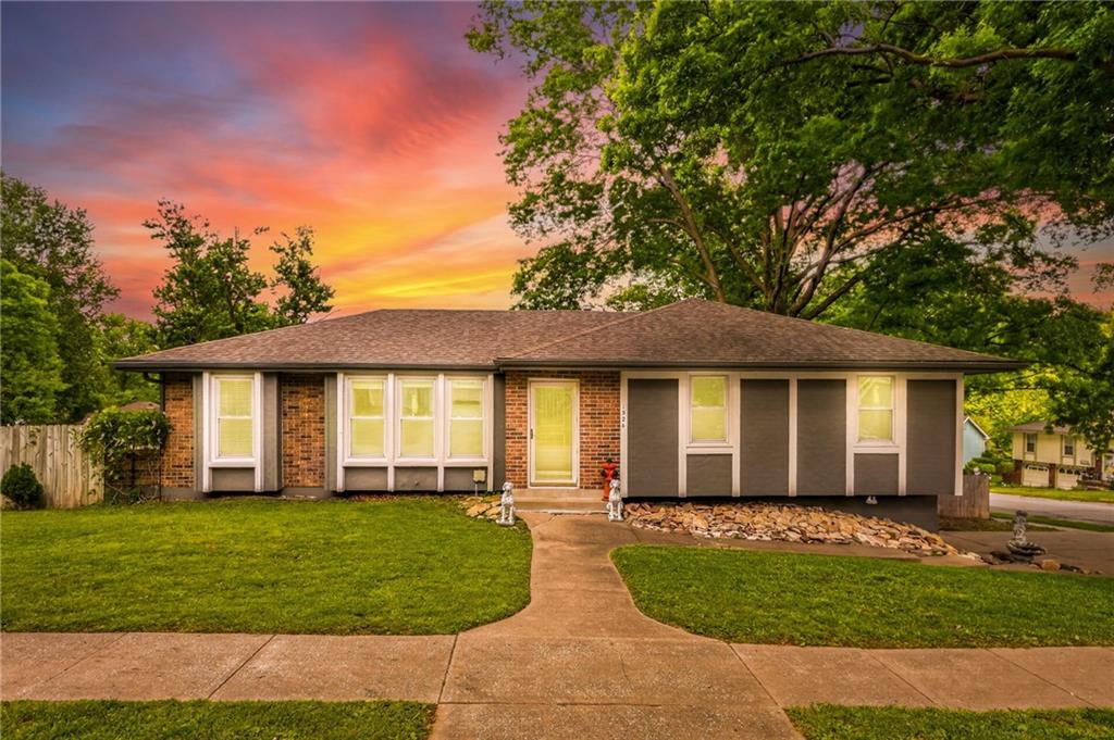 Photo of 1524 Oxford Court Liberty MO 64068