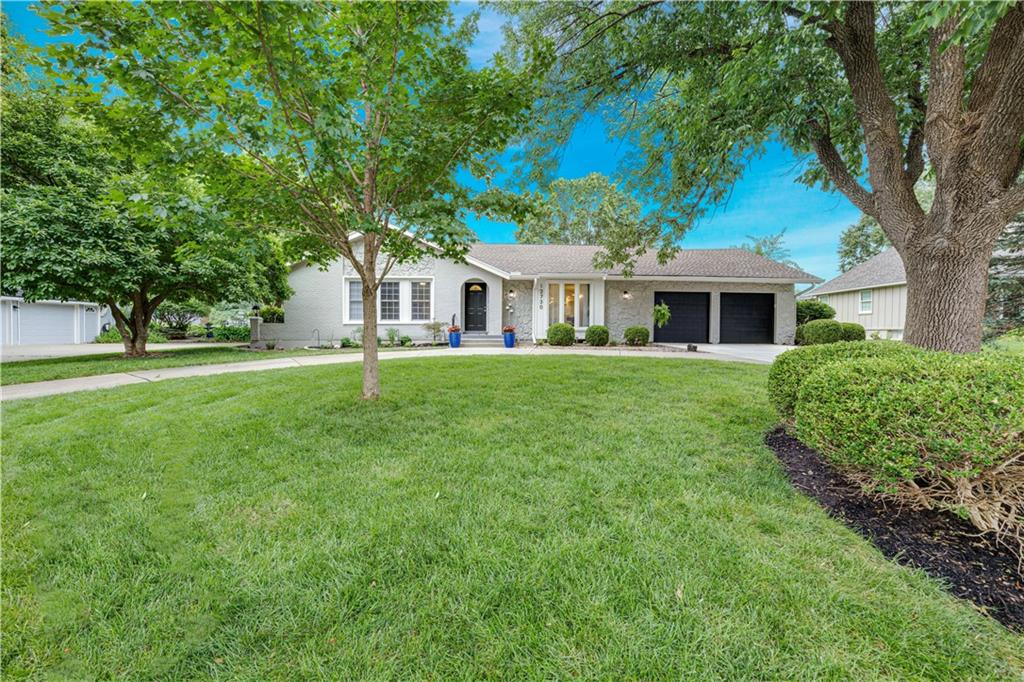 Photo of 12730 Overbrook Road Leawood KS 66209