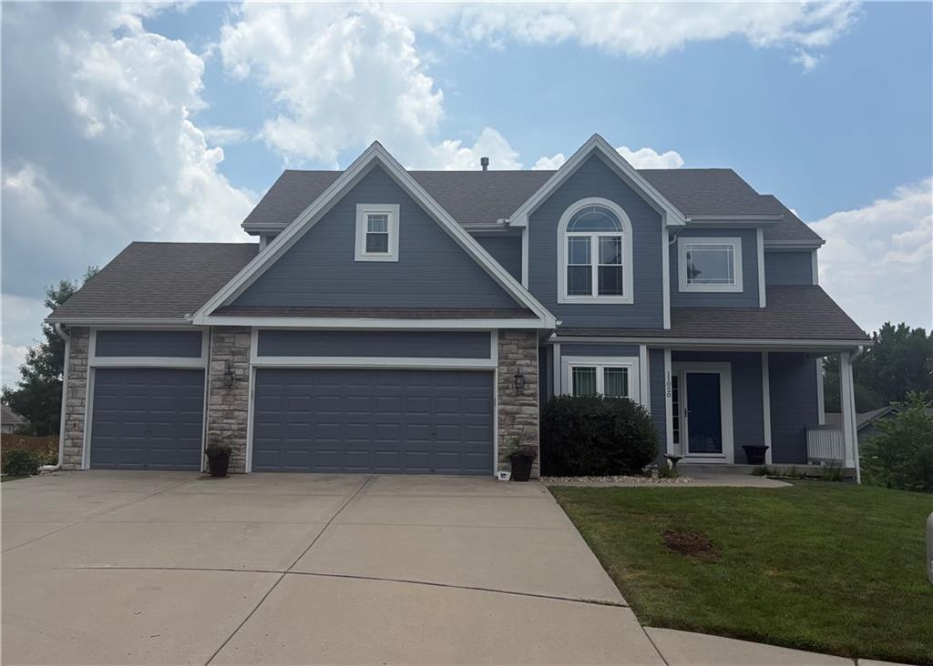 Photo of 11020 N Tullis Court Kansas City MO 64157