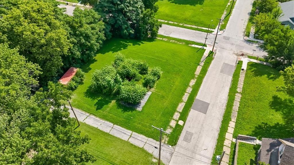 Photo of 1612 E 30th Street Kansas City MO 64109
