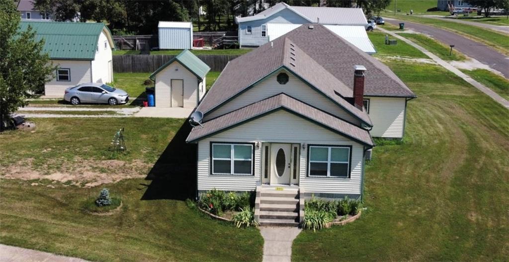 Photo of 301 Walnut Street Pattonsburg MO 64670